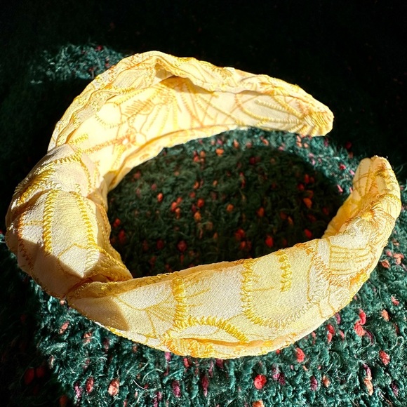 ‼️RARE‼️🎸ANTHROPOLGIE🎸🔥NWOT🔥Yellow Embroidered Sunburst Headband - Picture 12 of 16